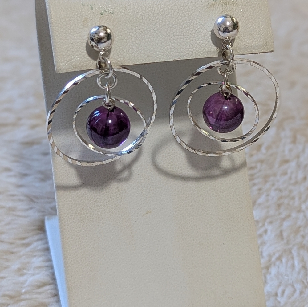 Vintage Sillvertone and Purple Bead Intertwined Hoop Pierced Earrings - Picture 6 of 6